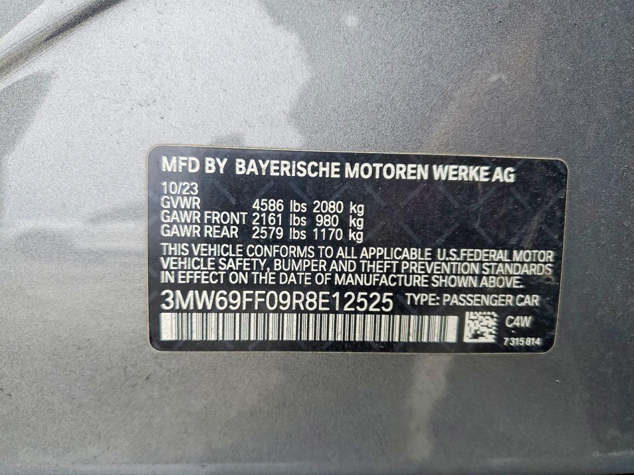 2024 BMW 3 series VIN 3MW69FF09R8E12525 photo 12