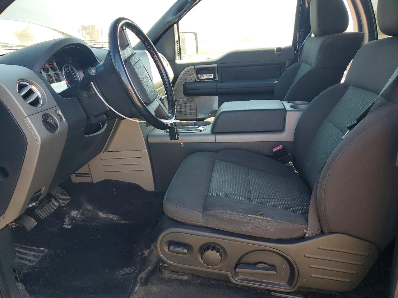 2004 Ford F150 VIN 1FTPX14564NB40942 photo 7