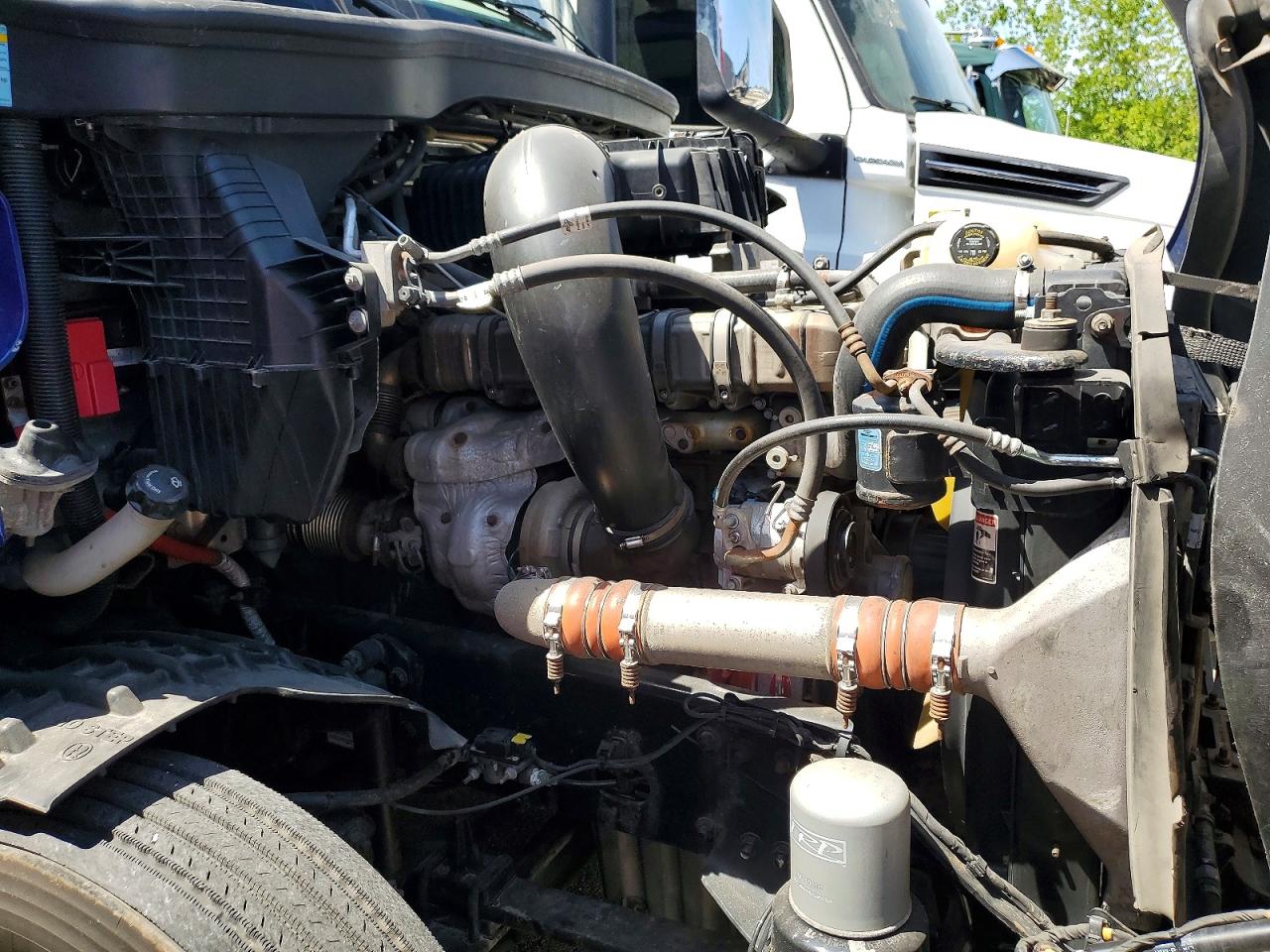 2020 FREIGHTLINER All other VIN 3AKJHHDR9LSLK0275 photo 9