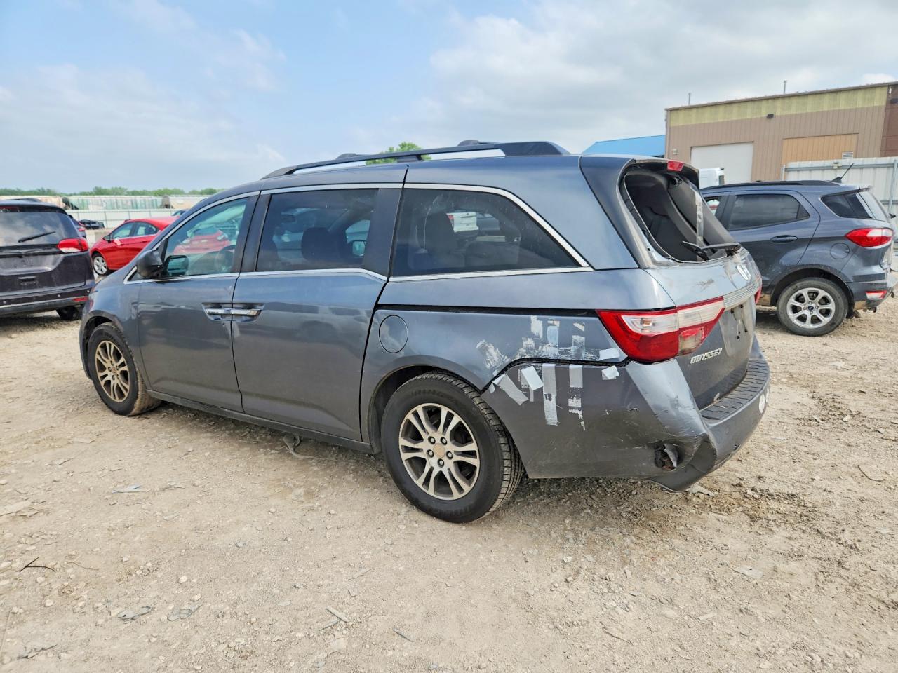 2011 Honda All models VIN 5FNRL5H48BB003767 photo 2
