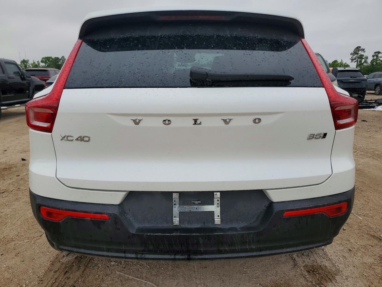 2026 Volvo Xc40 VIN YV4L12UC0T2700326 photo 6