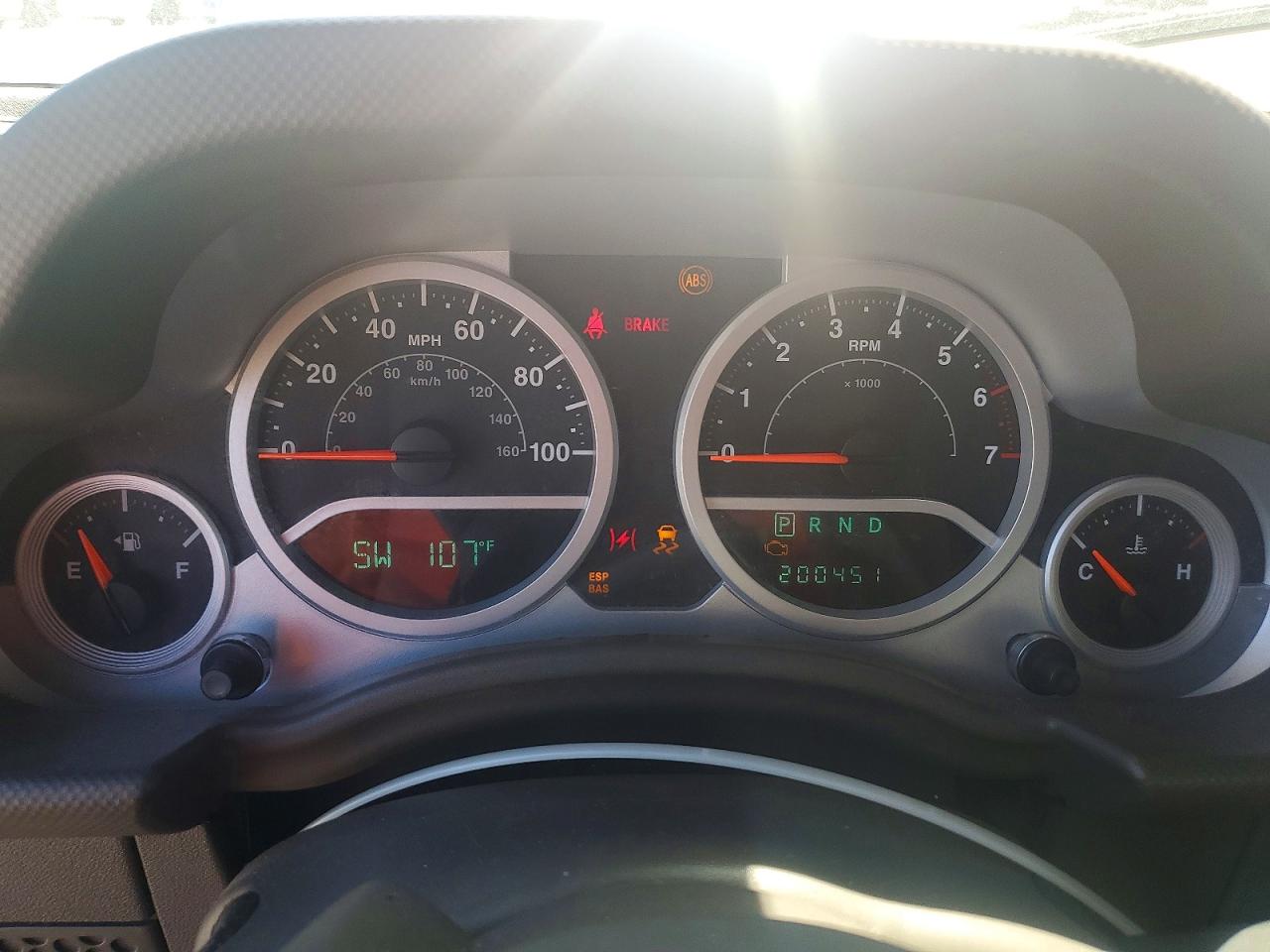 2007 Jeep Wrangler / VIN 1J4GA59187L187155 photo 9