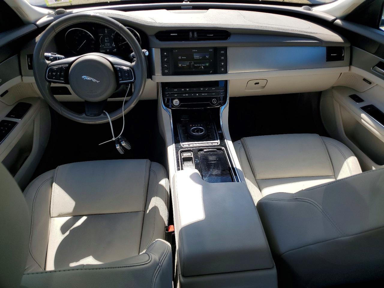 2017 Jaguar Xf VIN SAJBD4BV3HCY29881 photo 8