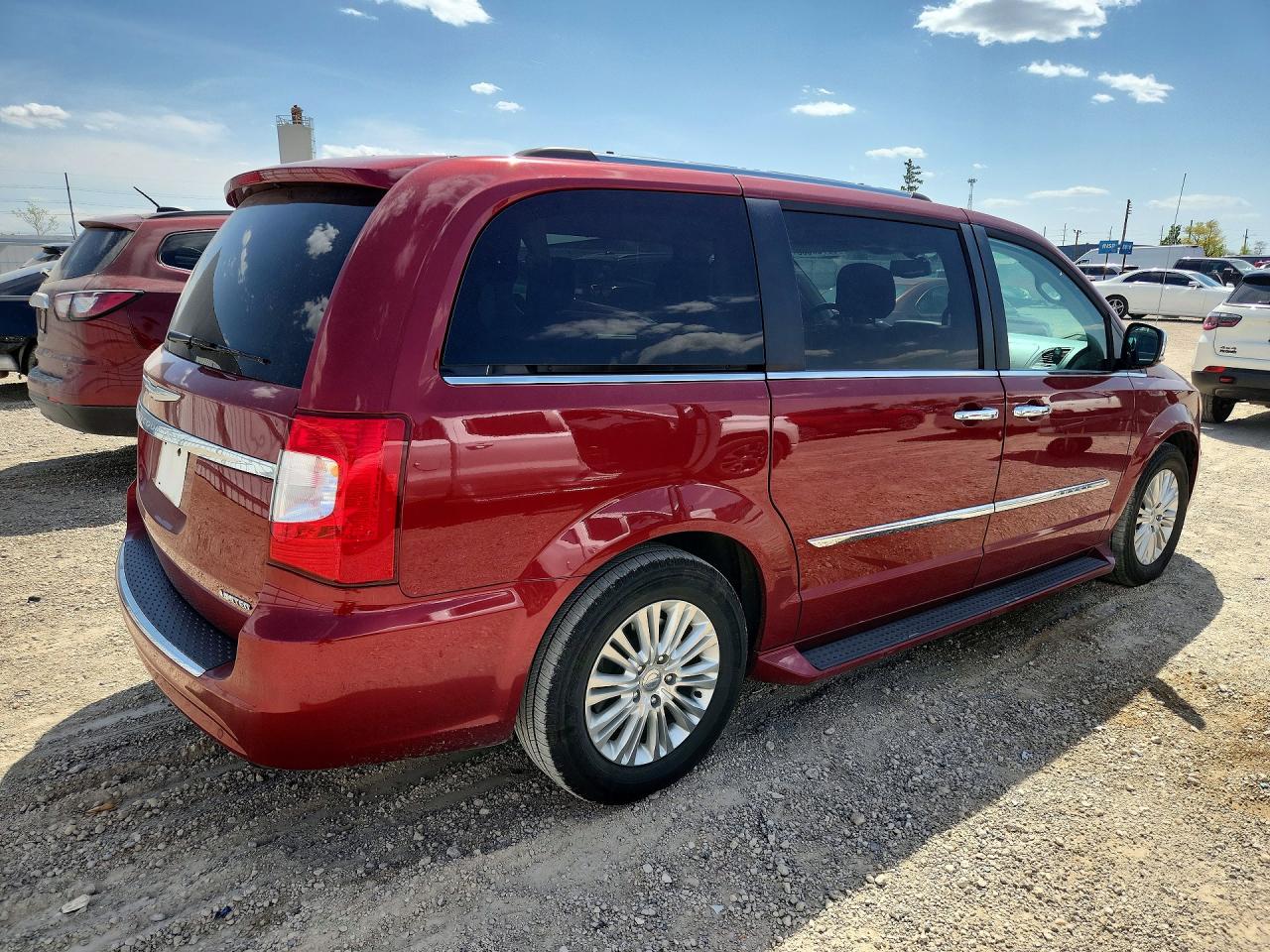 2016 Chrysler Minivan VIN 2C4RC1JG8GR254233 photo 3