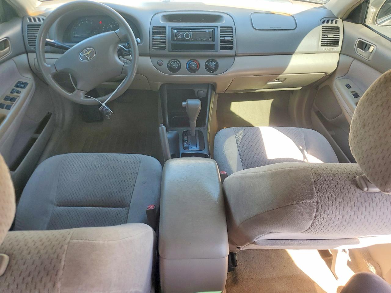 2003 Toyota Camry VIN 4T1BE32K73U700262 photo 8
