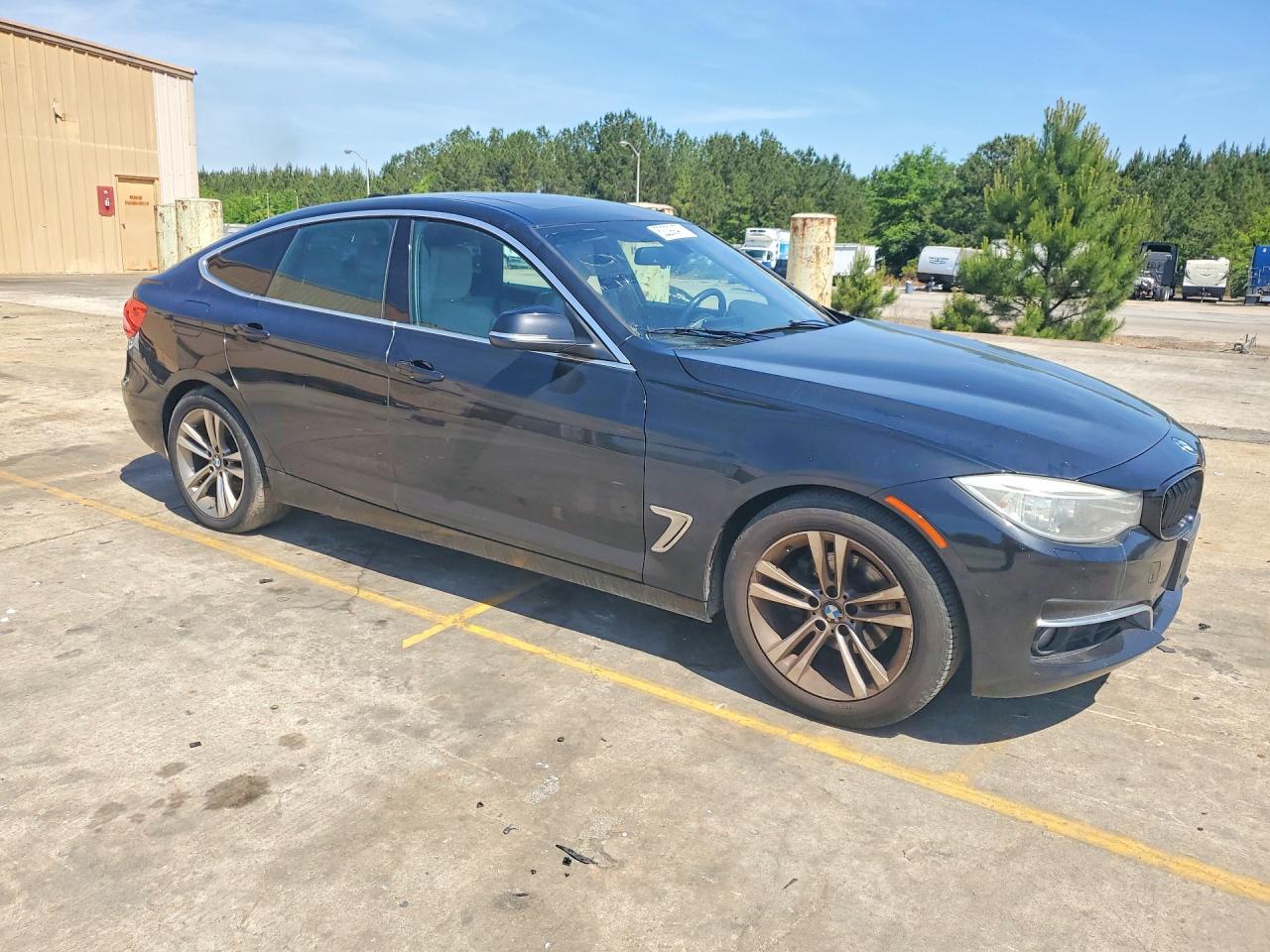 2016 BMW 3 series VIN WBA8Z5C53GG500424 photo 4