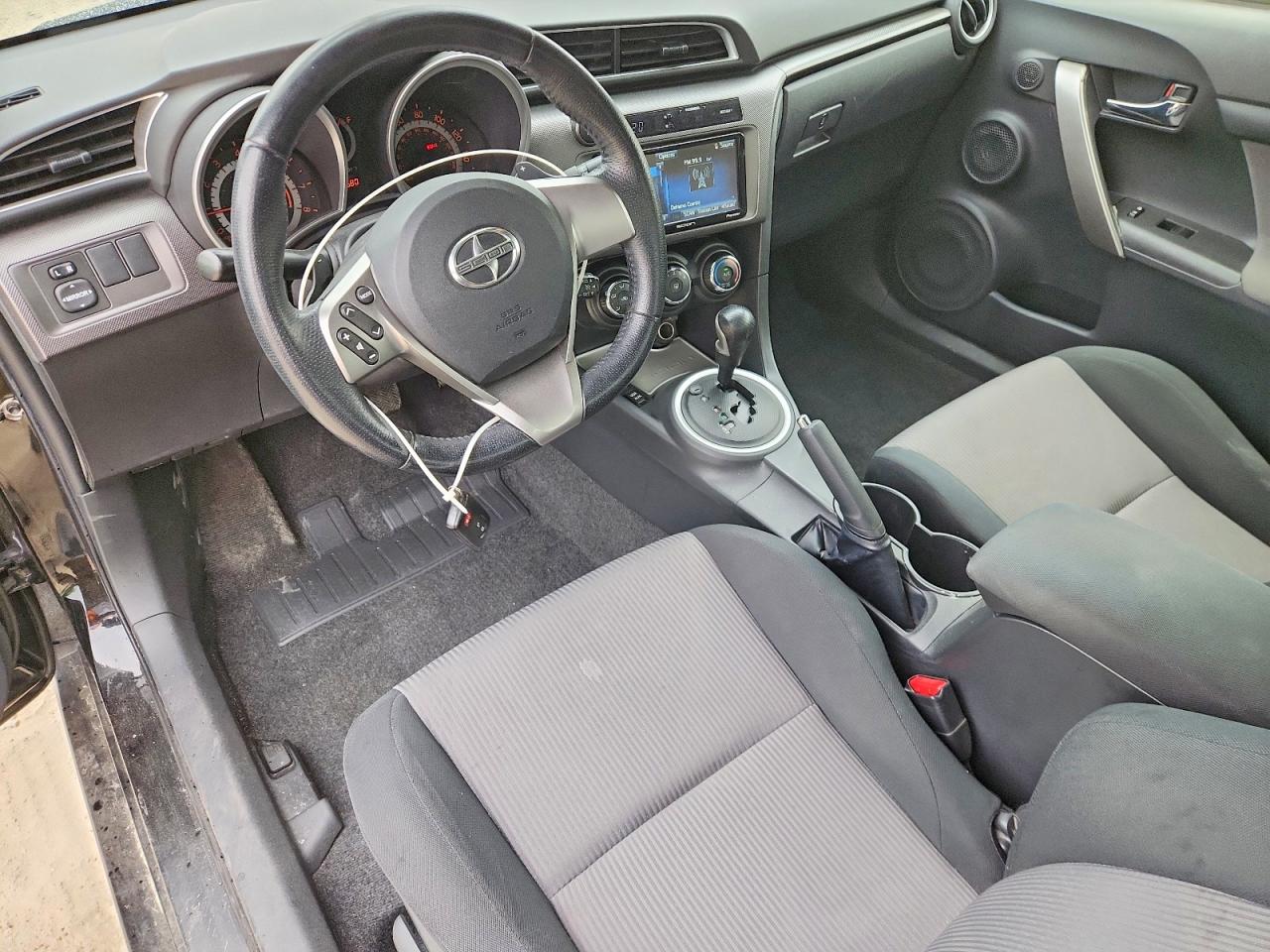 2016 Scion Tc VIN JTKJF5C73GJ014559 photo 8