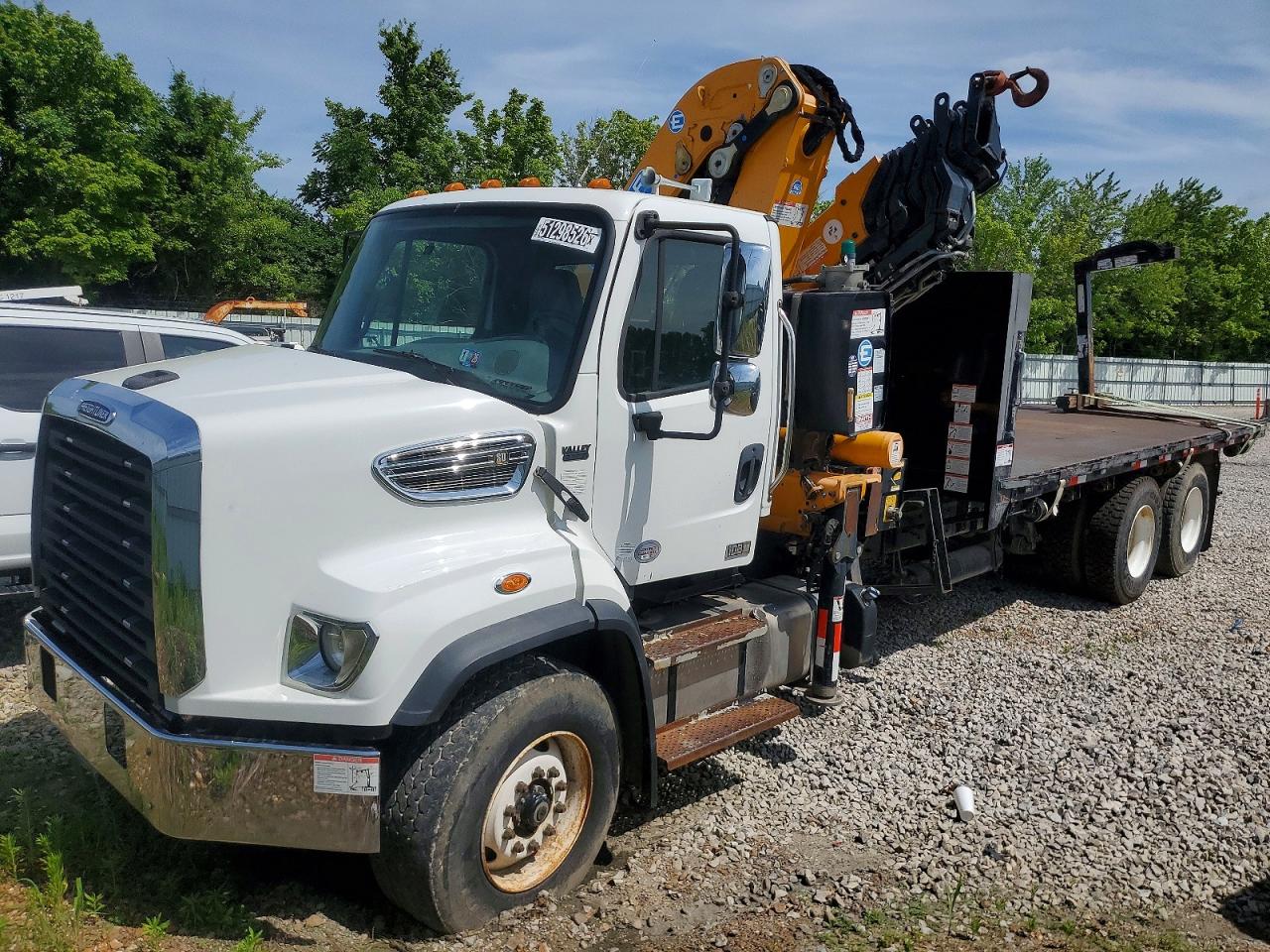 2014 FREIGHTLINER All other VIN 1FVHG5CY6EHFP1232 photo 2