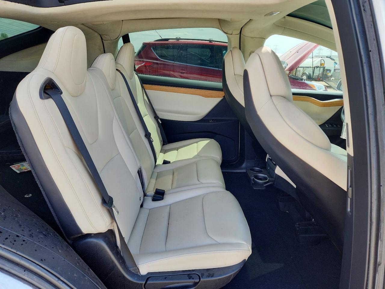 2018 TESLA Model x VIN 5YJXCDE23JF112060 photo 10