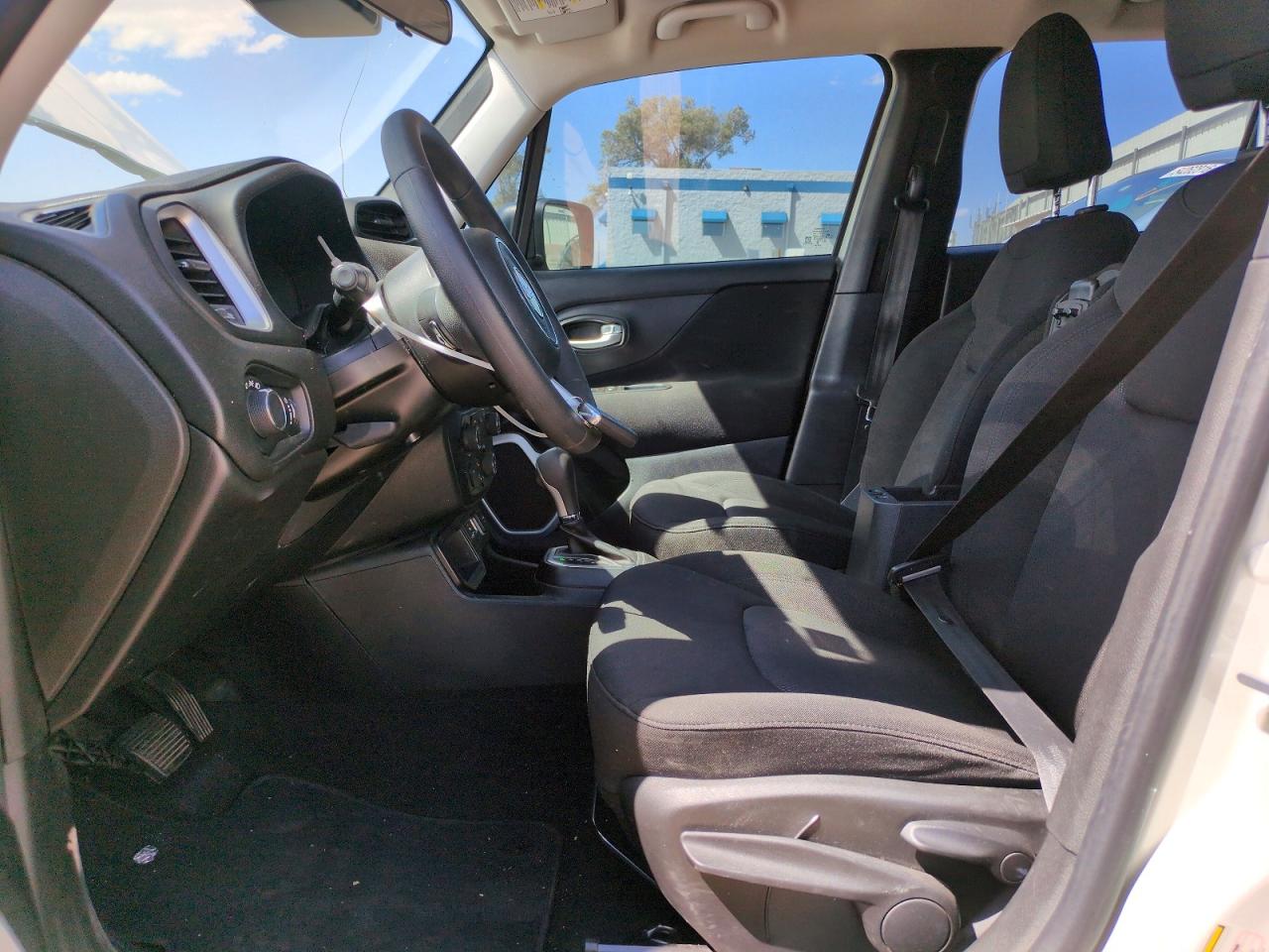 2019 Renegade VIN ZACNJAAB7KPK62035 photo 7