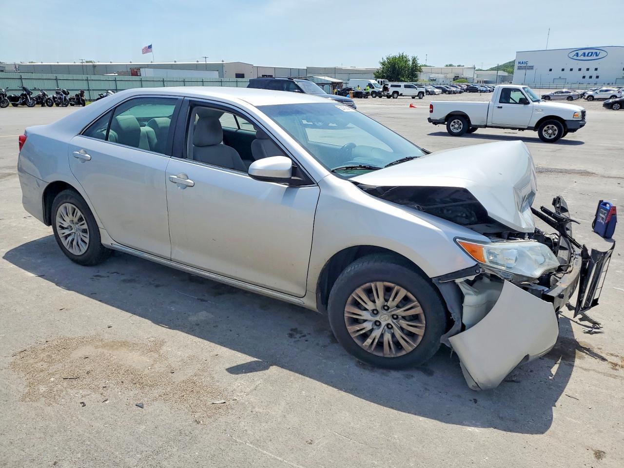 2013 Toyota Camry VIN 4T4BF1FK0DR304192 photo 4