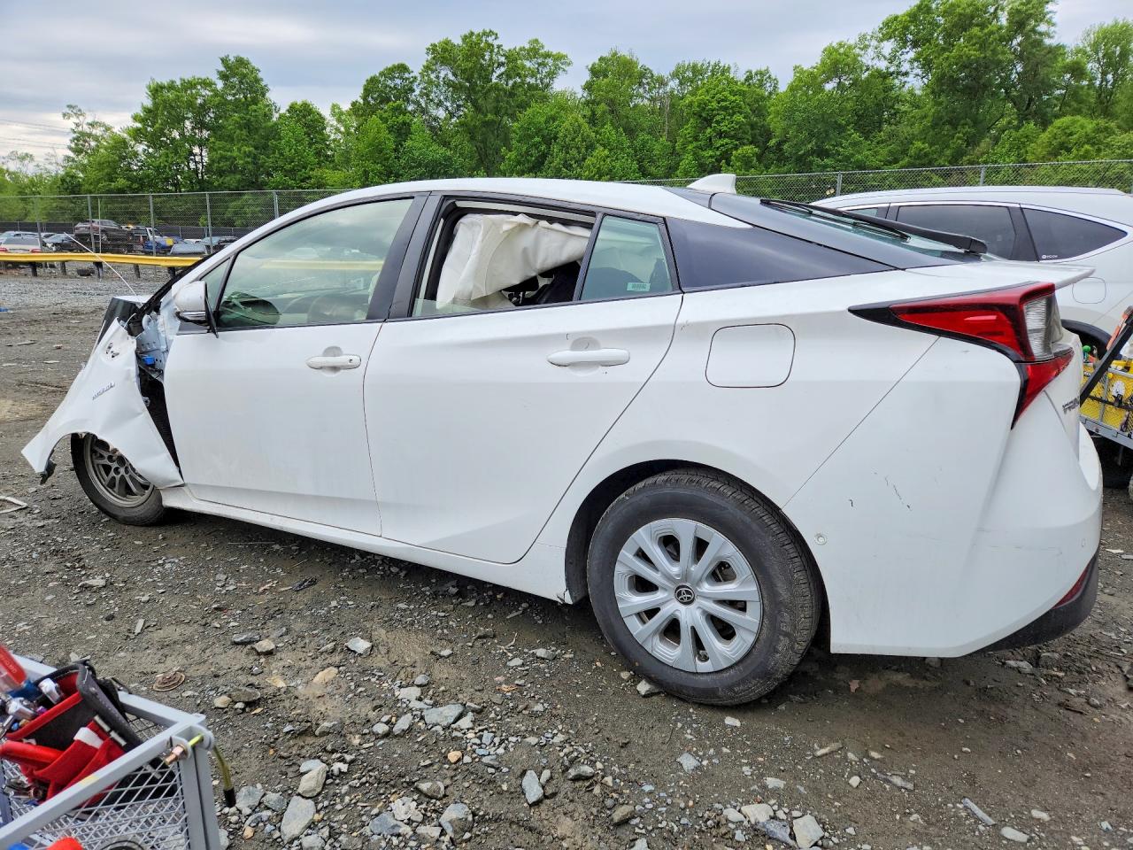 2020 Toyota Prius VIN JTDKARFU9L3108754 photo 2