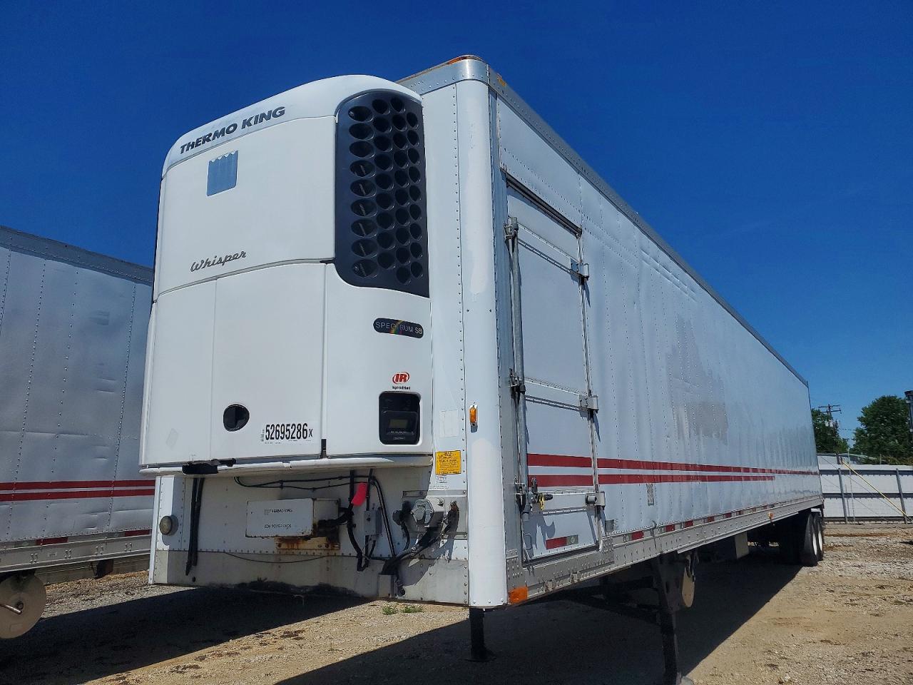 2010 UTILITY All models VIN 1UYVS2534AM833911 photo 2