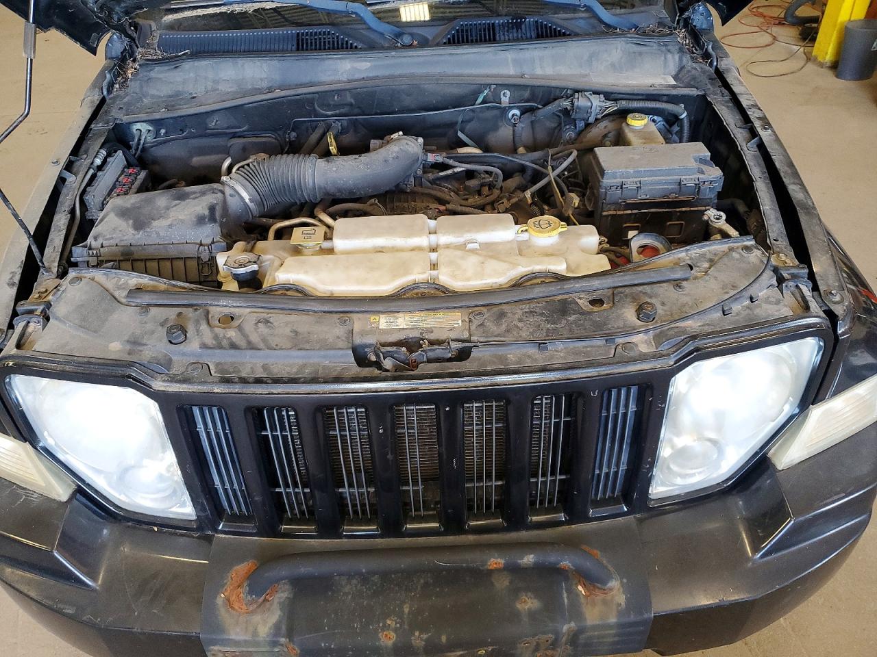 2008 Jeep Liberty VIN 1J8GP28K68W258584 photo 12