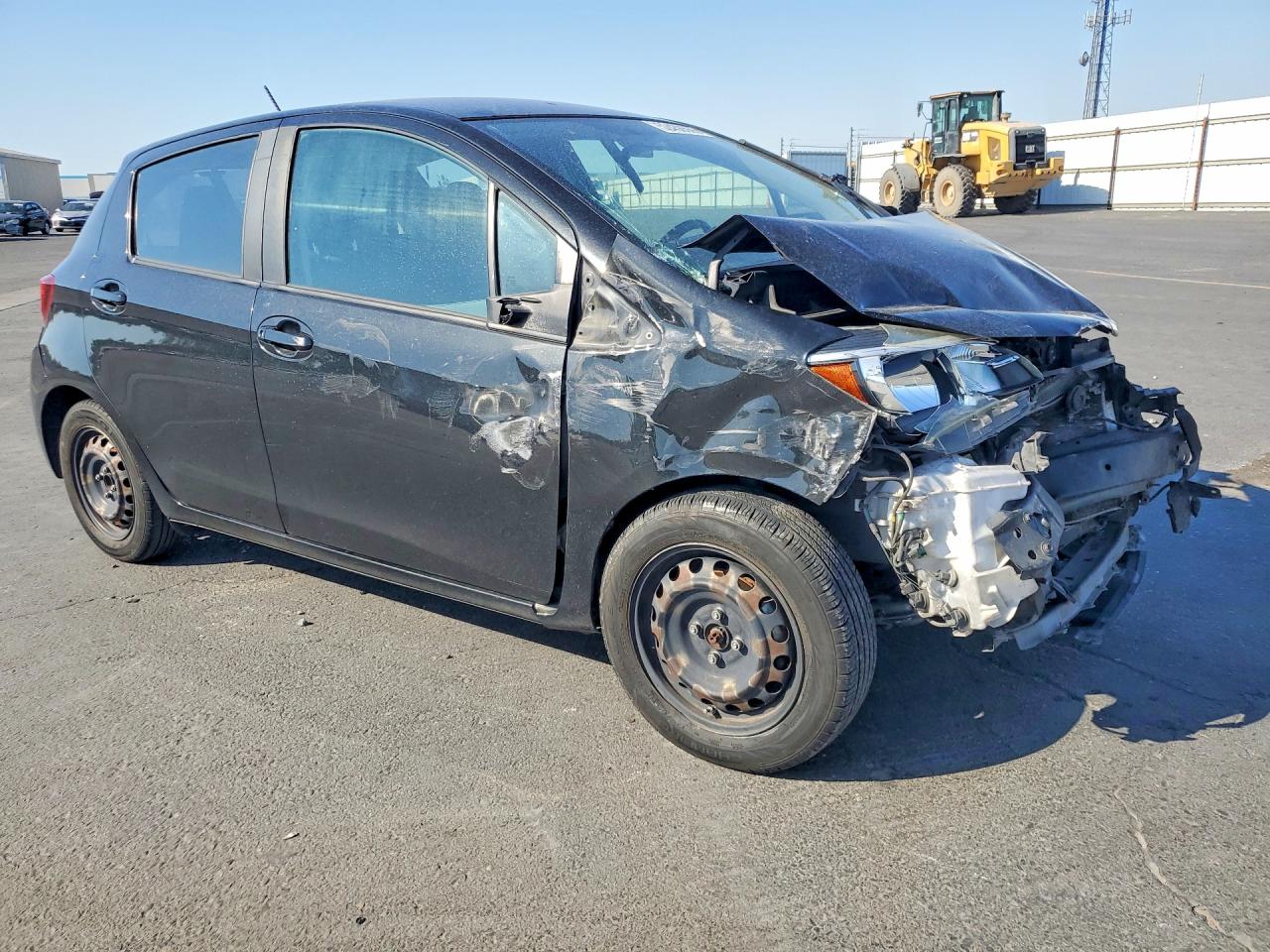 2015 Toyota Yaris VIN VNKKTUD33FA047724 photo 4