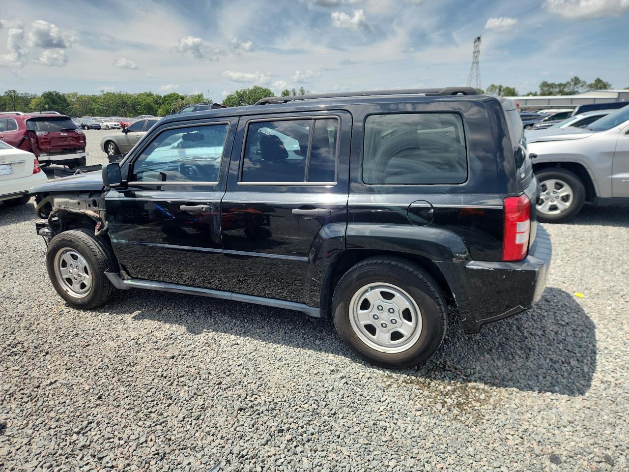 2008 Jeep Patriot VIN 1J8FT28W78D706398 photo 2