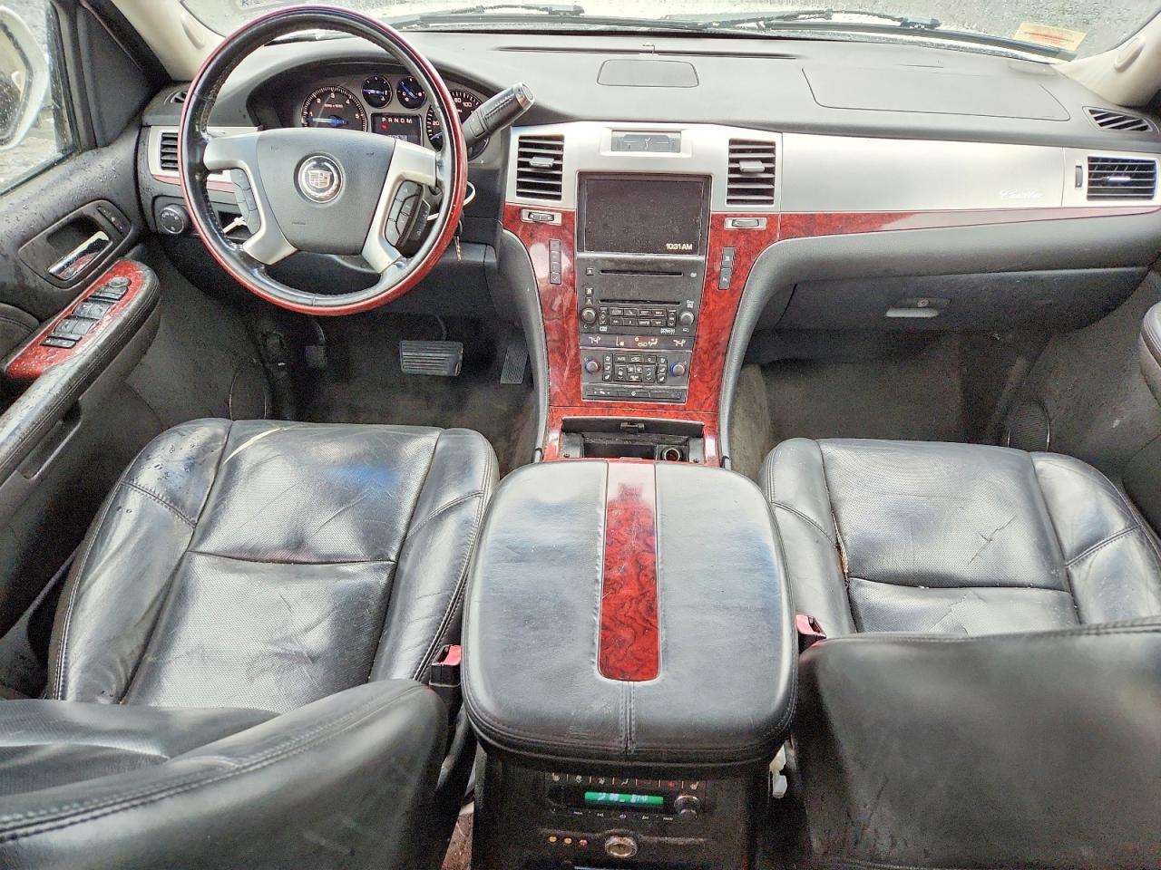 2007 Cadillac Escalade VIN 1GYFK63897R143859 photo 8