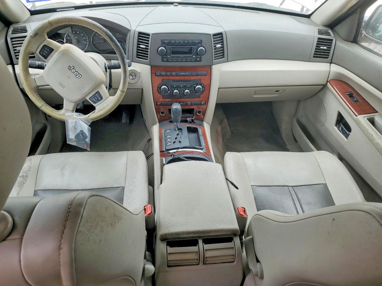 2005 JEEP Cherokee VIN 1J8HS58N85C696745 photo 8