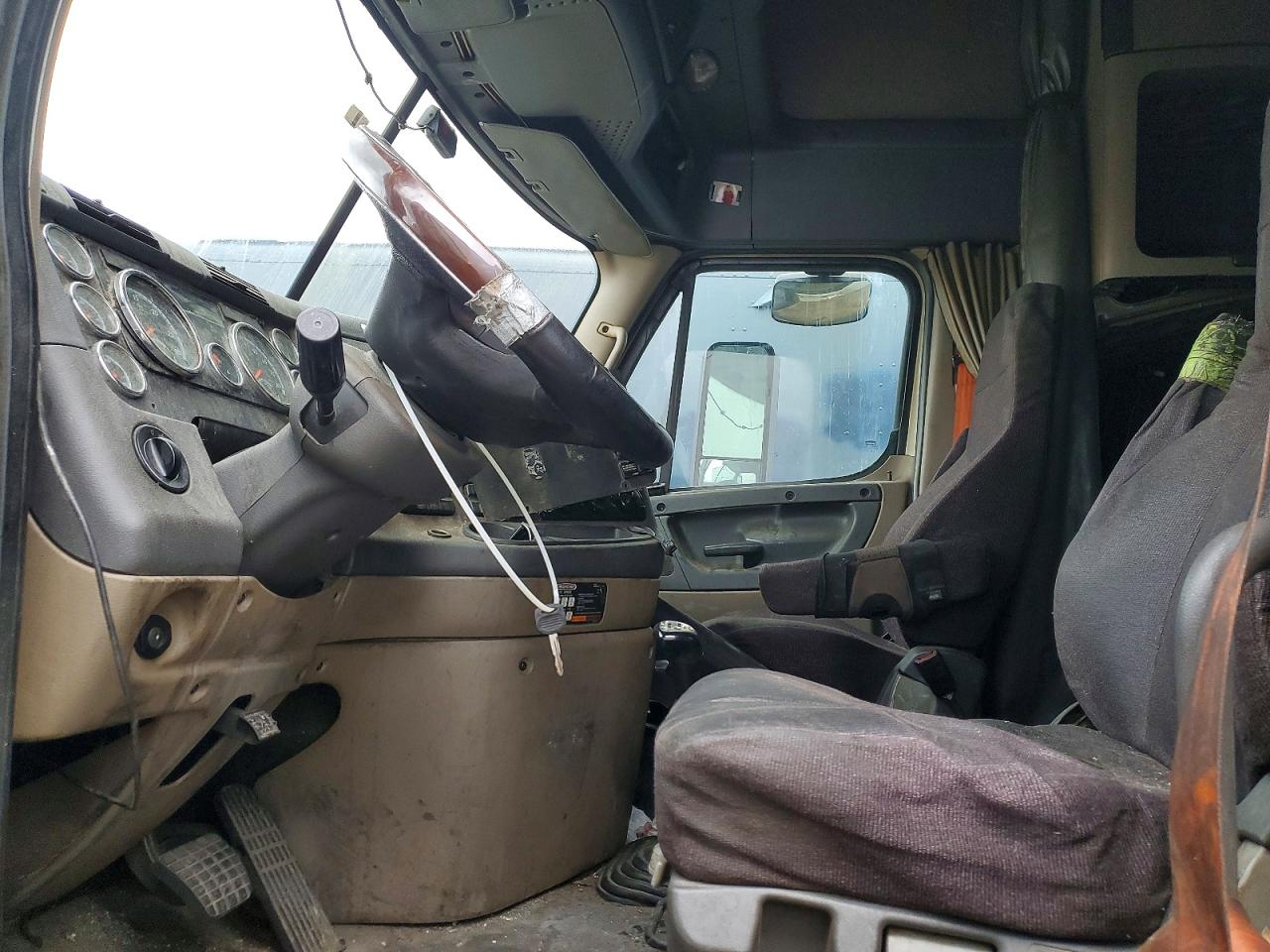 2016 FREIGHTLINER All other VIN 1FUJGLD5XGLHE3661 photo 5