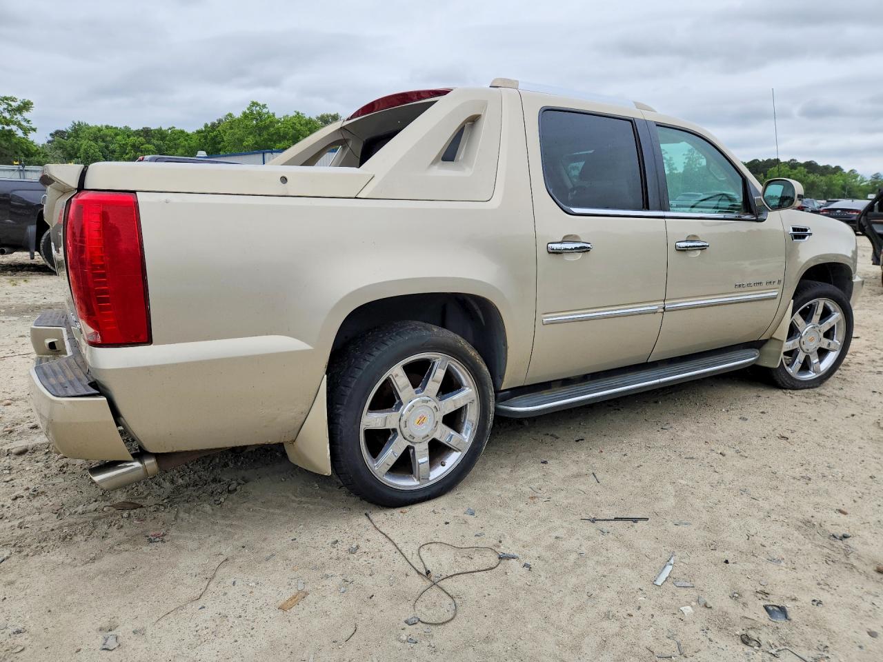 2007 Cadillac Escalade VIN 3GYFK62877G156742 photo 3