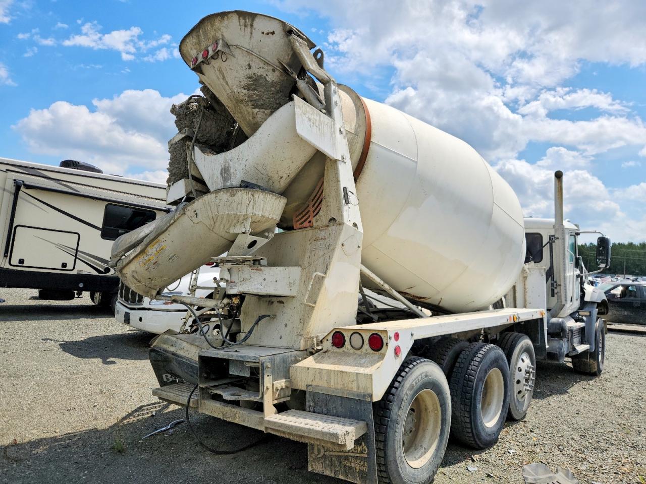 2022 MACK All other VIN 1M2GR2GC2NM027874 photo 4