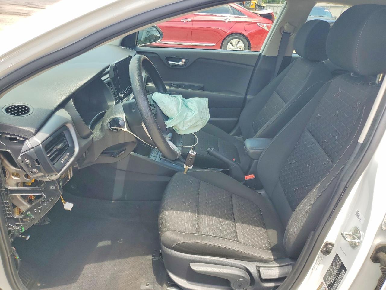2021 Kia Rio VIN 3KPA24AD6ME422262 photo 7