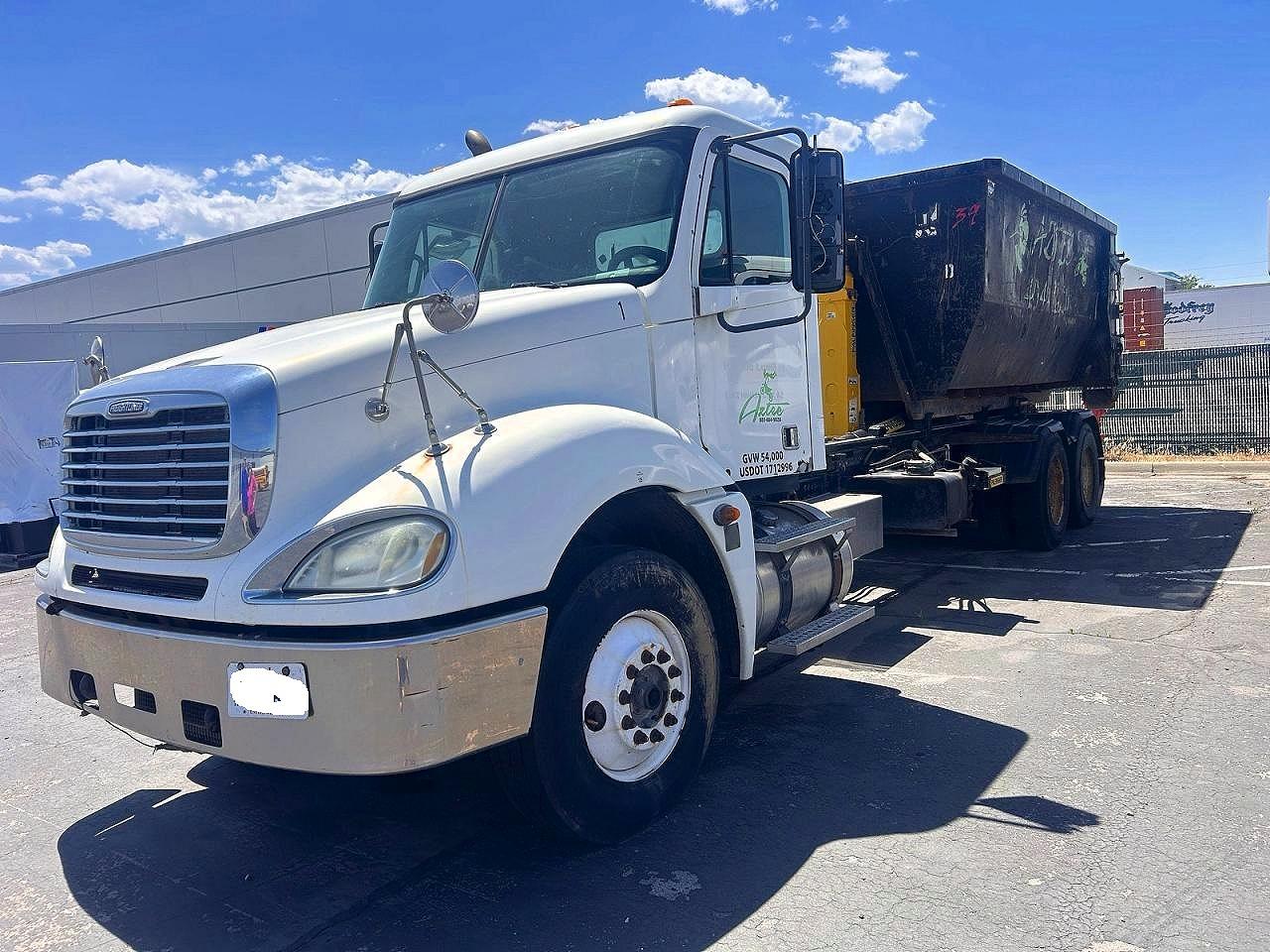 2007 FREIGHTLINER All other VIN 1FVHA6CK57PX46000 photo 2