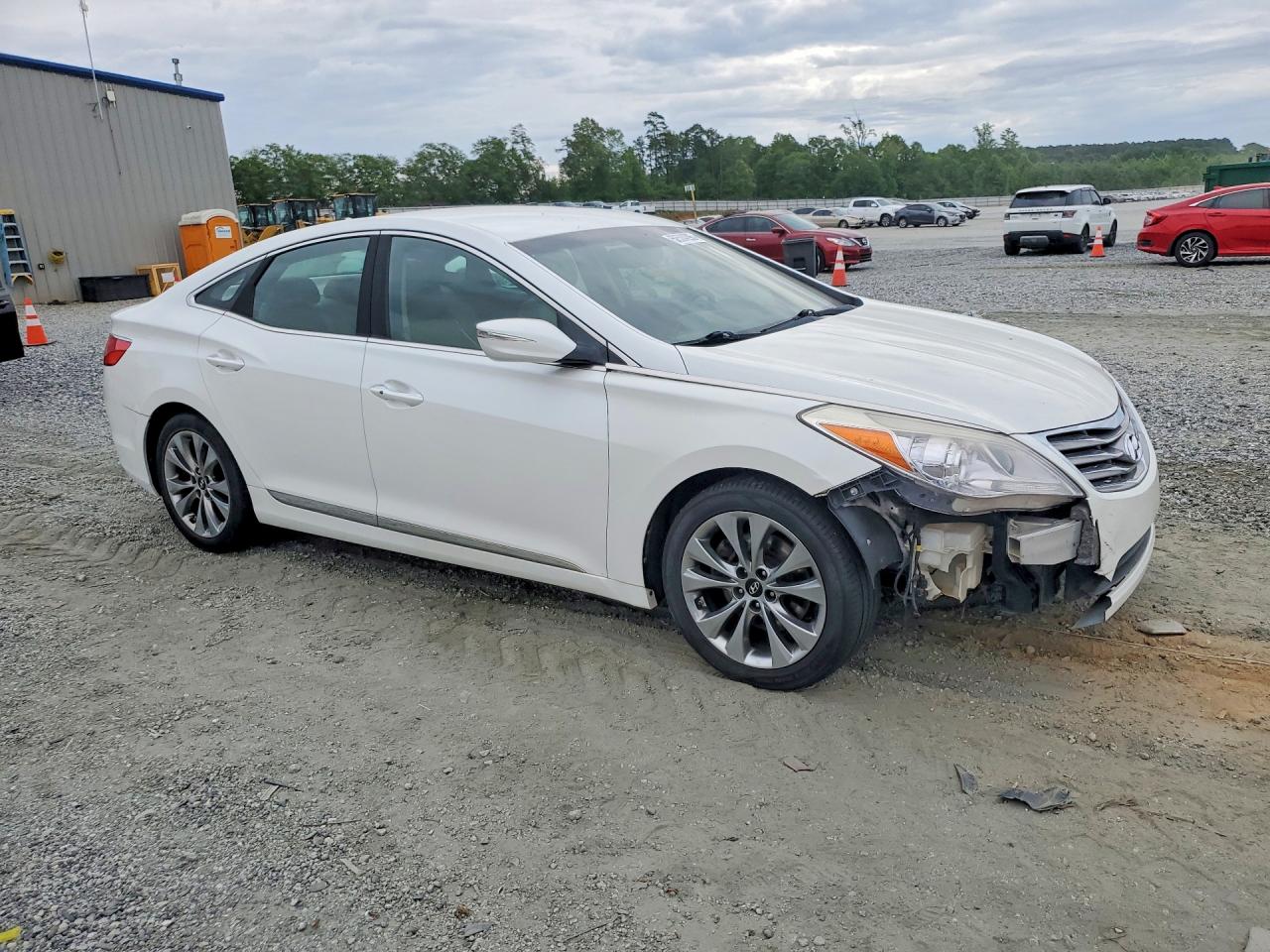 2014 Hyundai Azera VIN KMHFG4JG9EA368330 photo 4