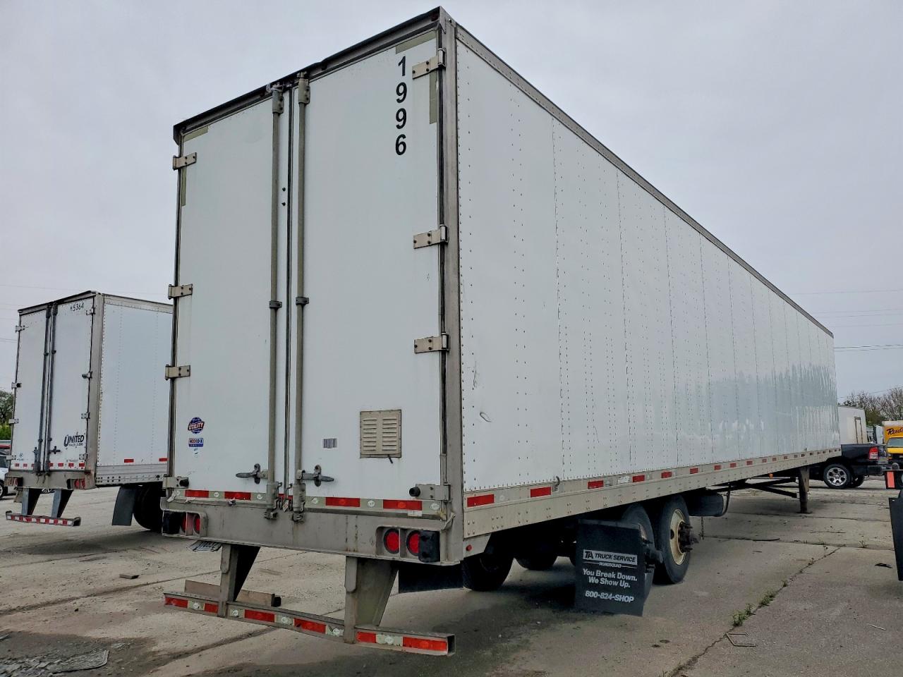 2019 UTILITY All models VIN 1UYVS2534K3458514 photo 4
