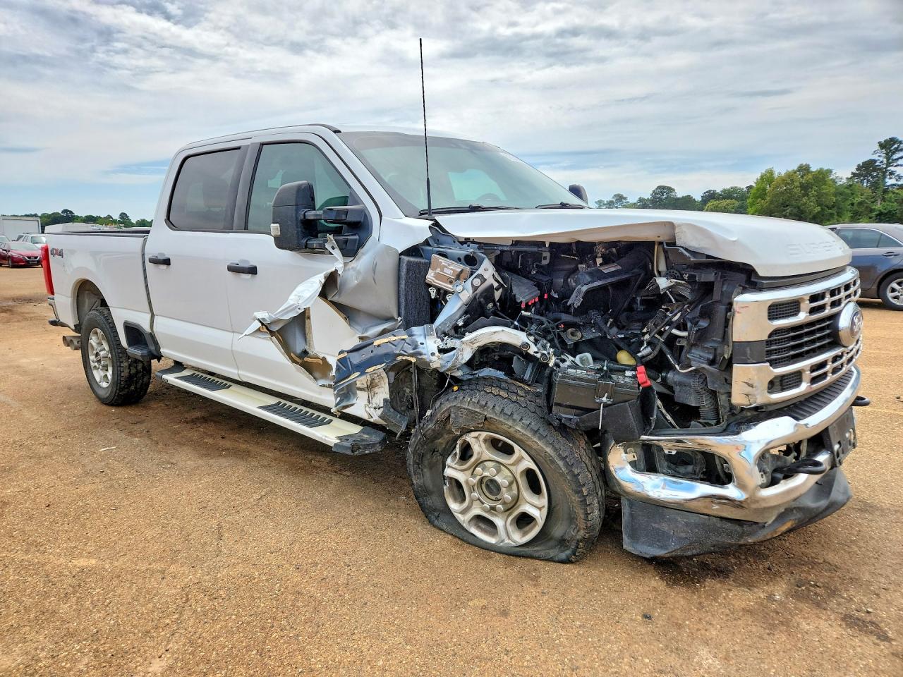 2025 Ford F250 VIN 1FT7W2BT3SEC60057 photo 4