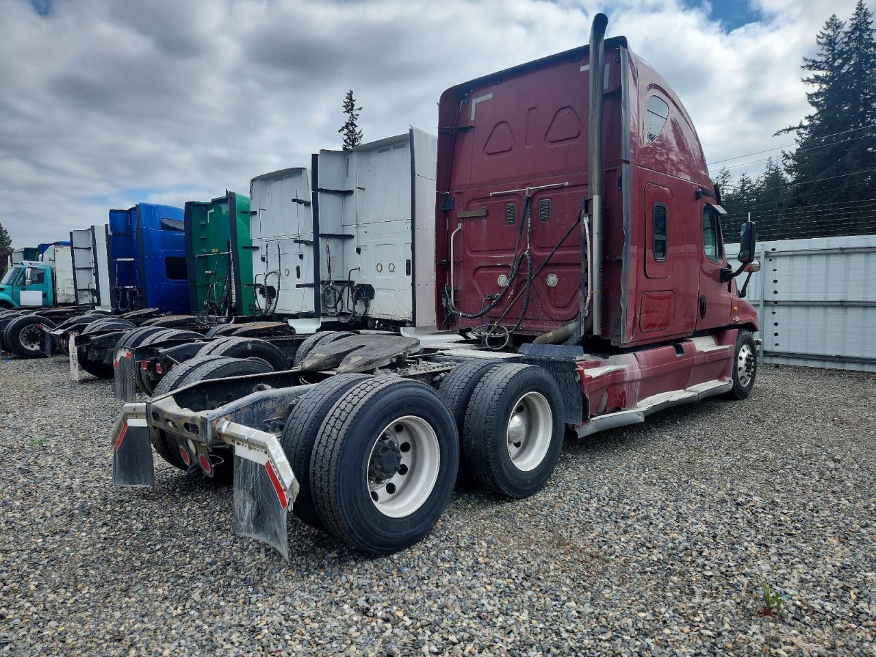 2013 FREIGHTLINER All other VIN 1FUJGLDR3DSBW9803 photo 4