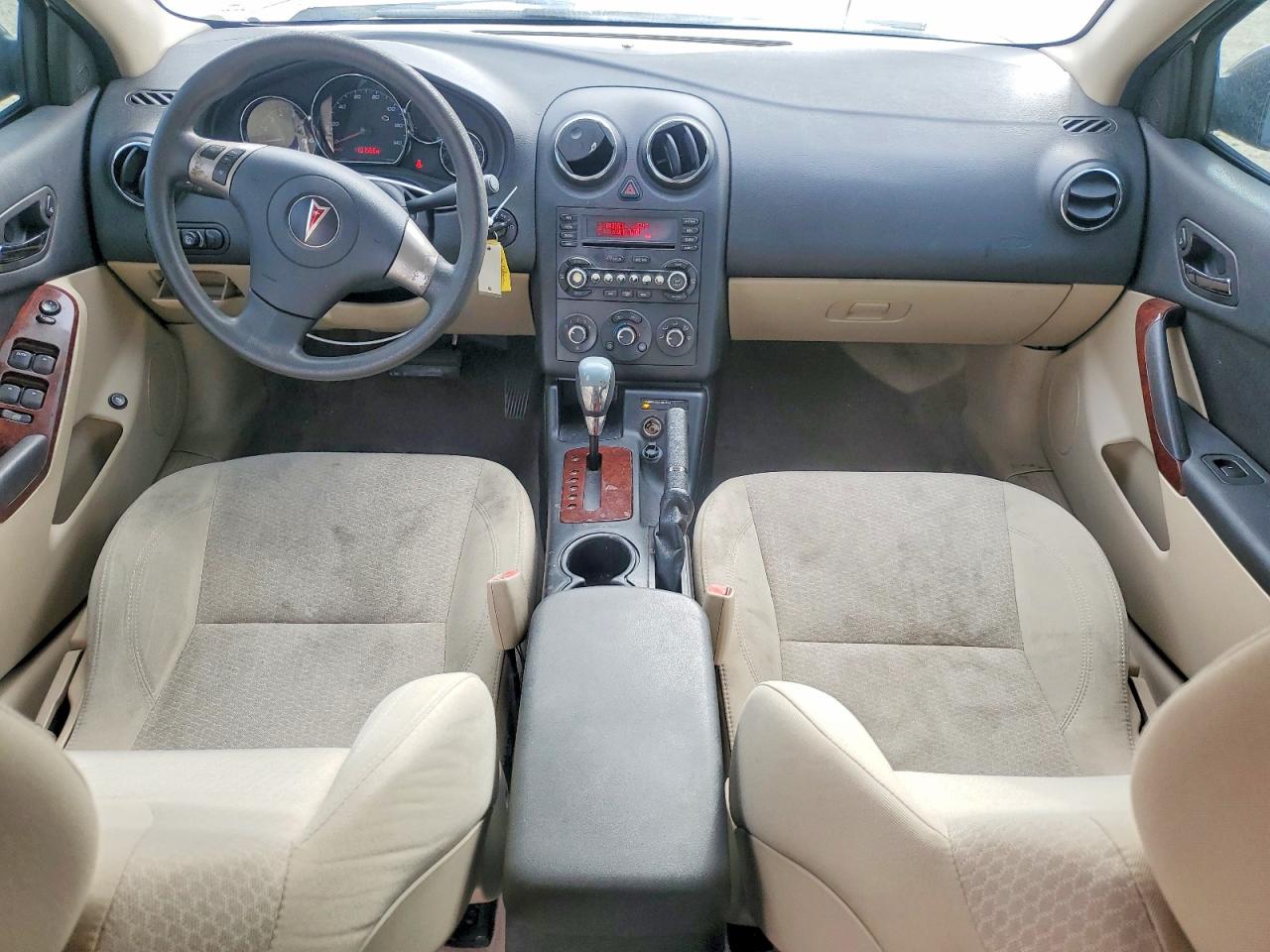 2006 Pontiac G6 VIN 1G2ZF55BX64188108 photo 8