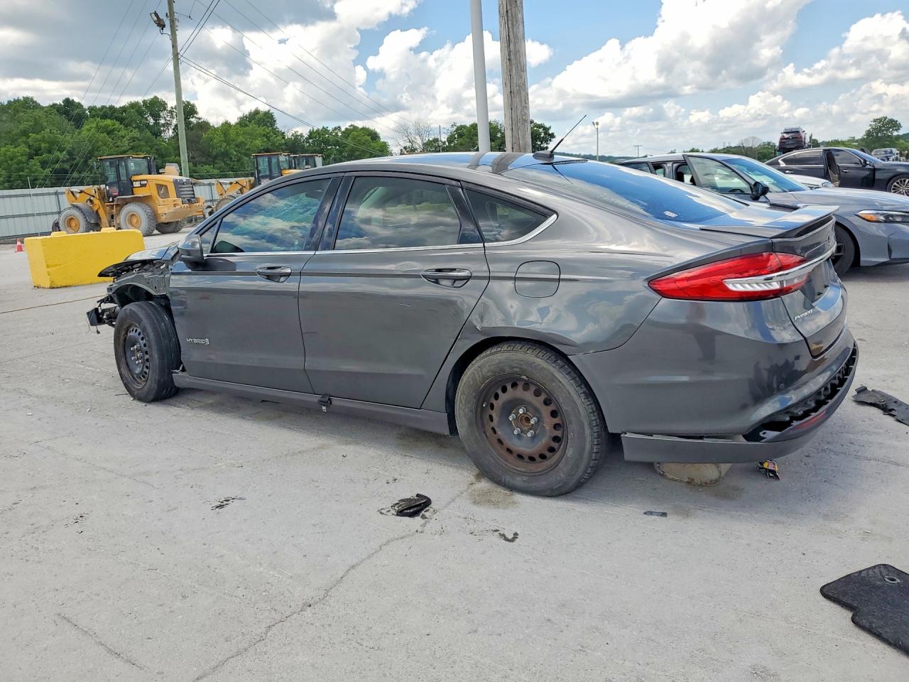 2018 Ford Fusion VIN 3FA6P0LU5JR231536 photo 2