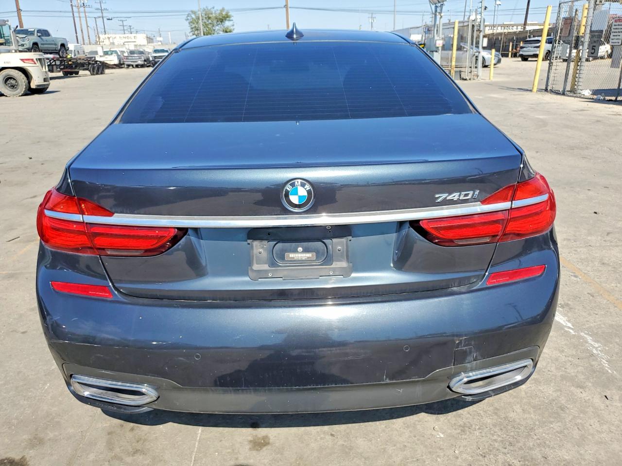 2019 BMW 7 series VIN WBA7E4C51KGV28667 photo 6