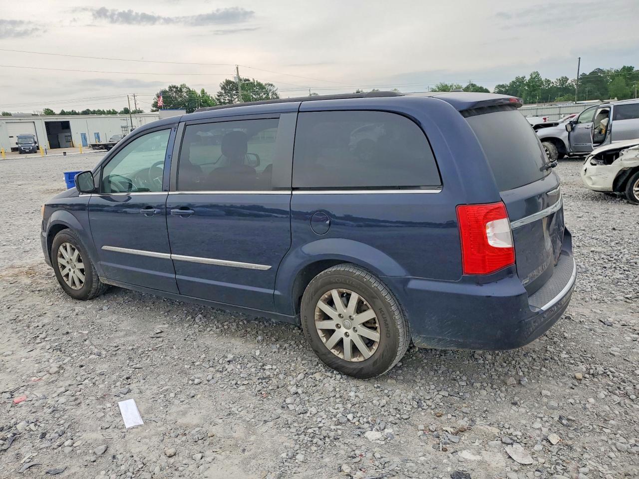 2014 Chrysler Minivan VIN 2C4RC1BG3ER441567 photo 2