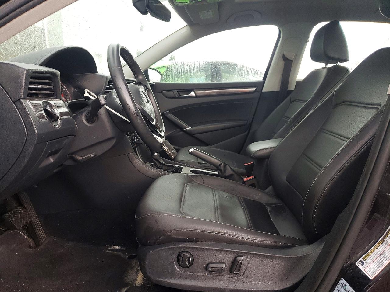 2021 Volkswagen Passat VIN 1VWBA7A3XMC002900 photo 7