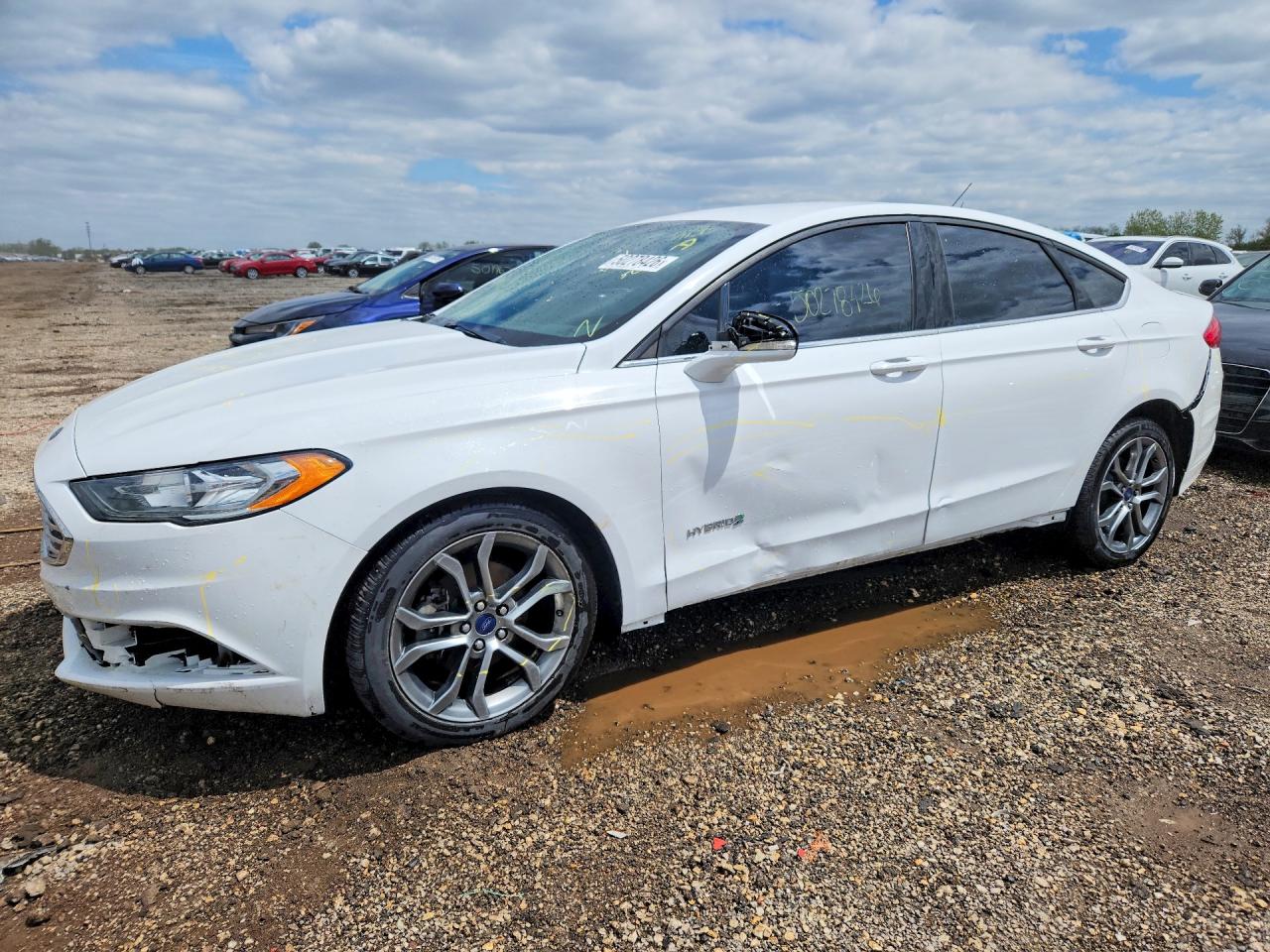 2017 Fusion VIN 3FA6P0LU4HR399842 photo 1