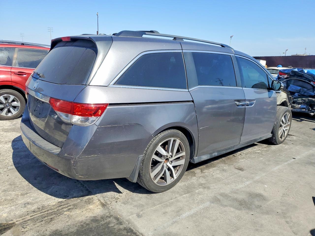 2014 Honda All models VIN 5FNRL5H63EB135664 photo 3