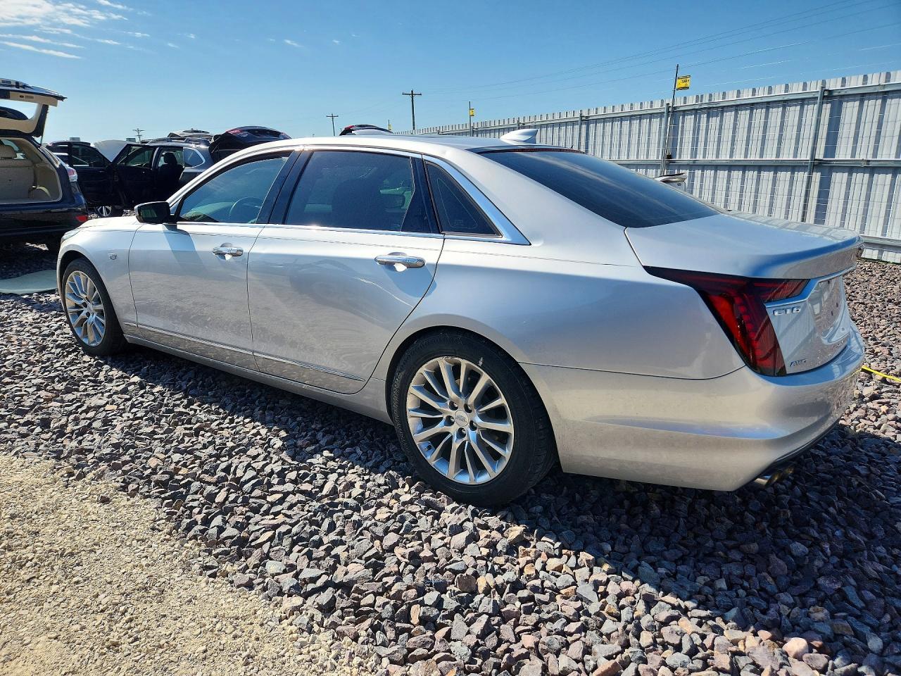 2019 Cadillac Ct6 VIN 1G6KB5RS3KU134701 photo 2