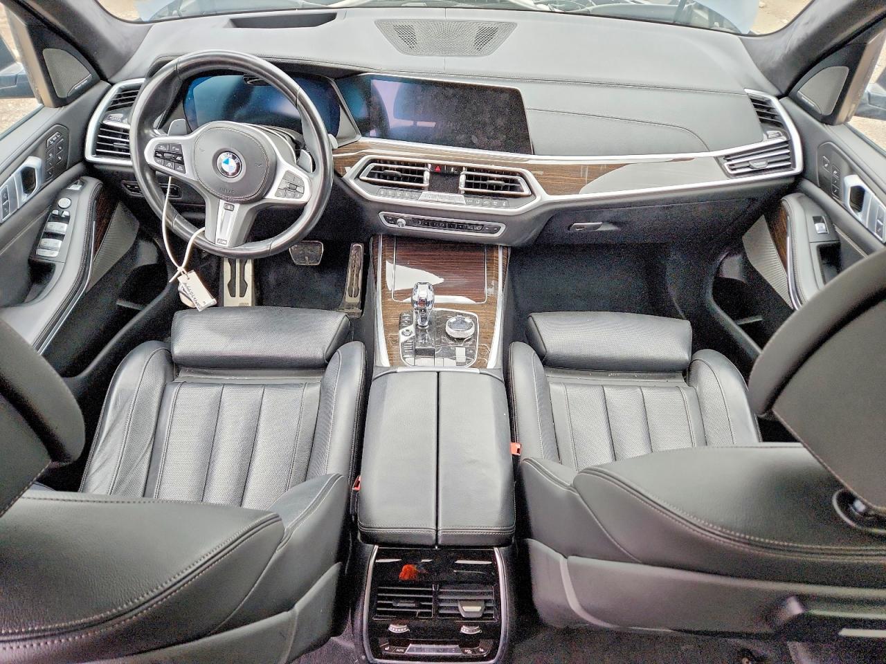 2020 BMW X7 VIN 5UXCW2C09L0E74263 photo 8