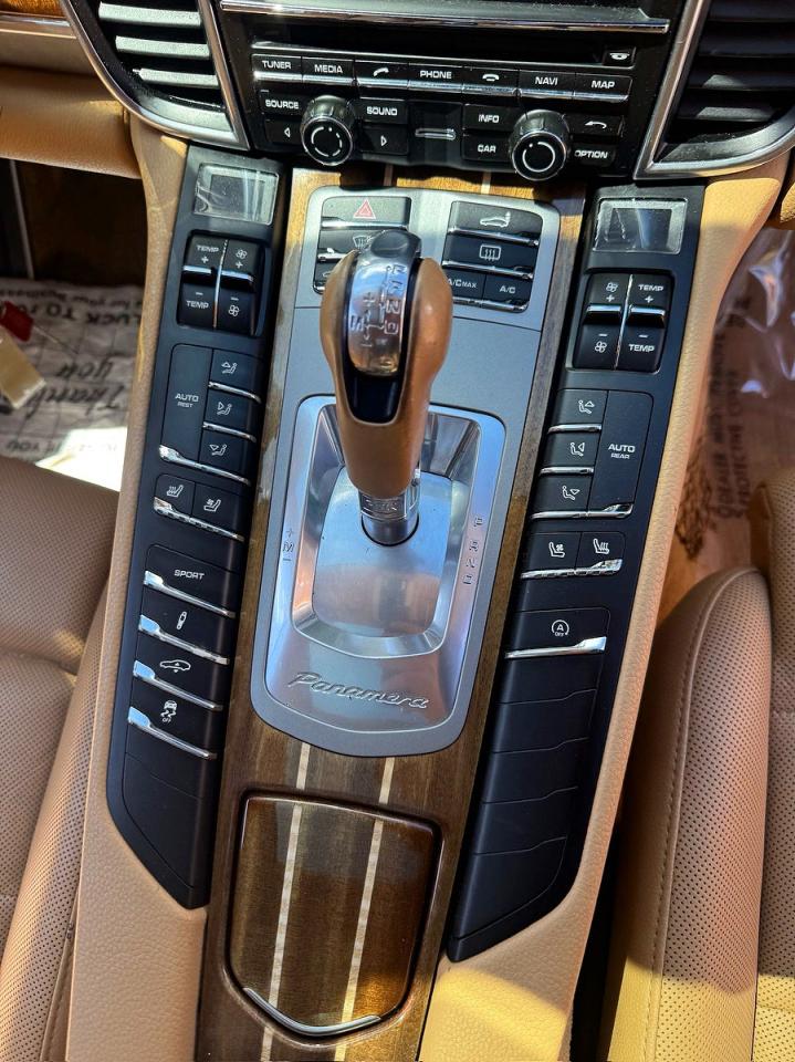 2015 Porsche Panamera VIN WP0AB2A72FL051335 photo 12