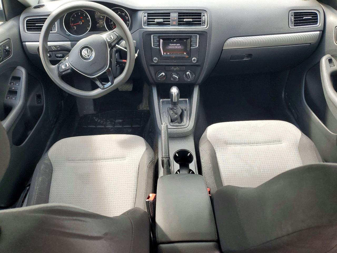 2018 Volkswagen Jetta VIN 3VW2B7AJ7JM252097 photo 8