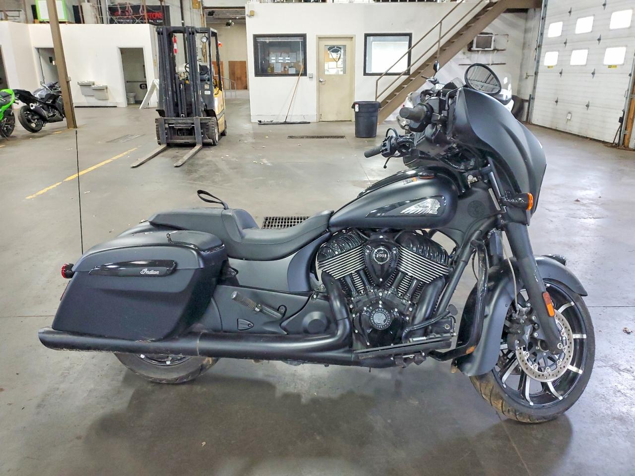 2024 INDIAN Motorcycle VIN 56KTC9BB5R3429552 photo 1