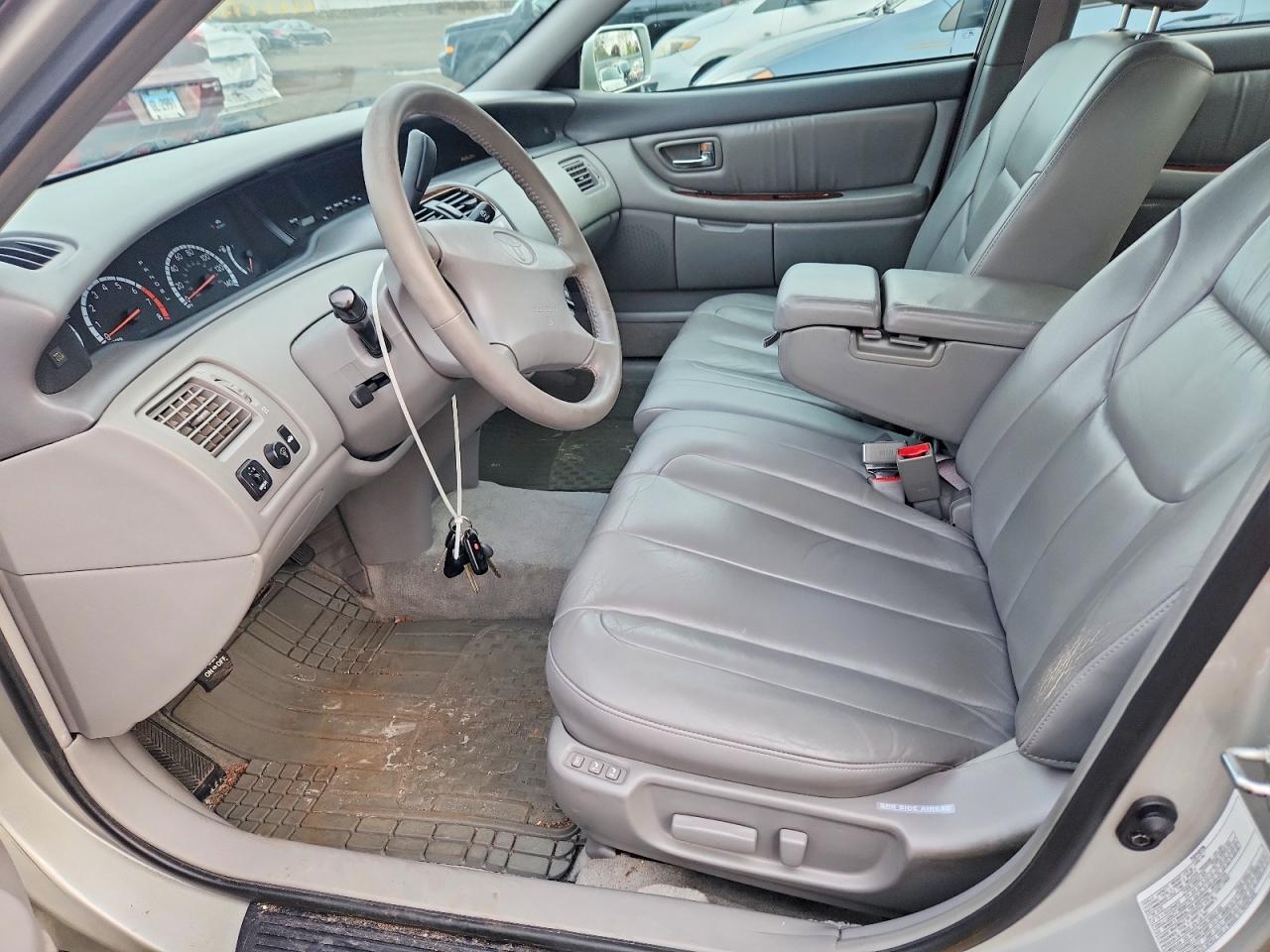 2001 Toyota Avalon VIN 4T1BF28B31U181786 photo 7