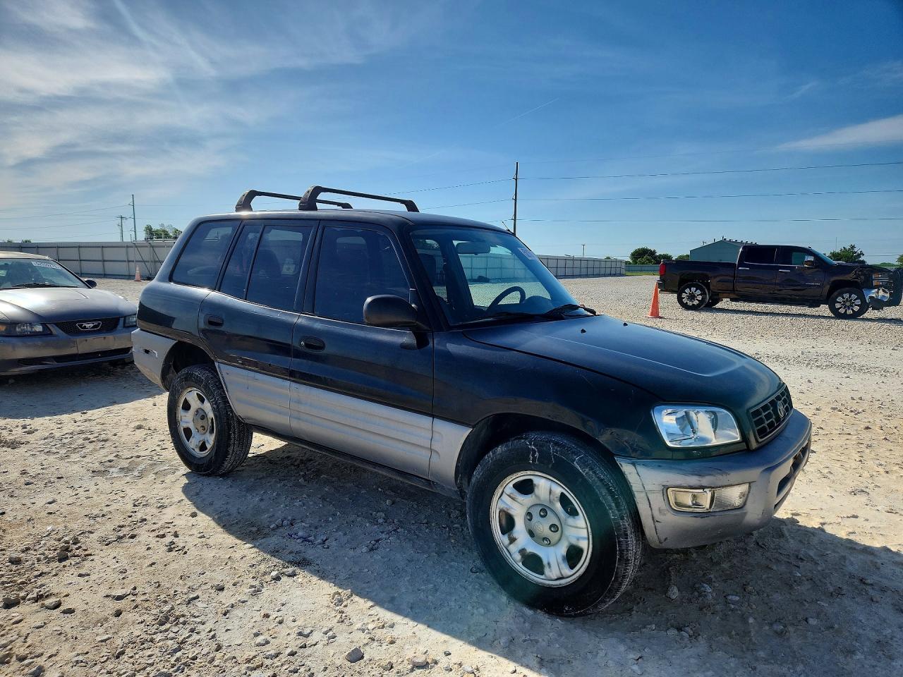 2000 Toyota Rav4 base VIN JT3GP10V7Y7074051 photo 4