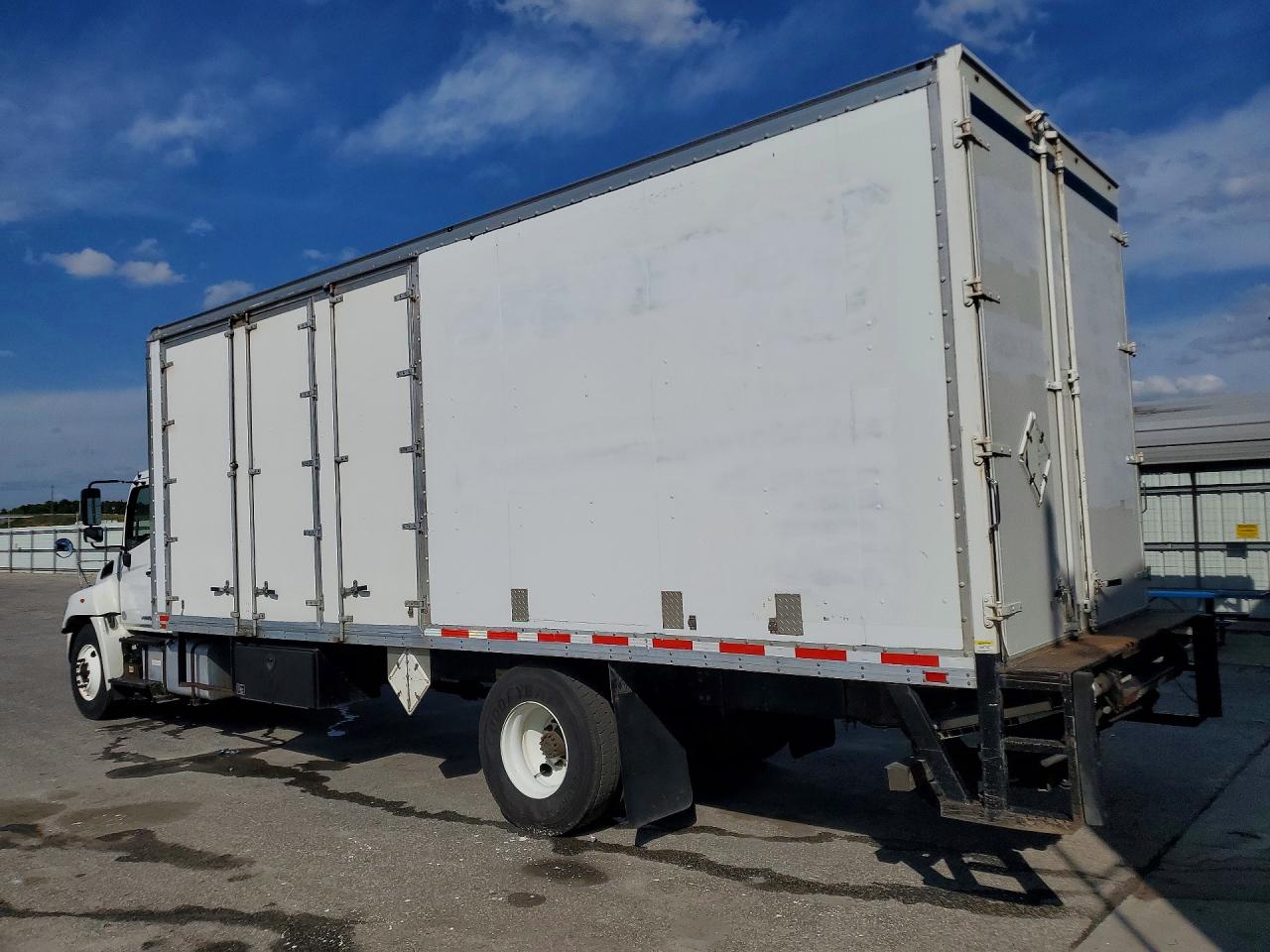 2017 HINO All other VIN 5PVNE8JV7H4S56429 photo 2