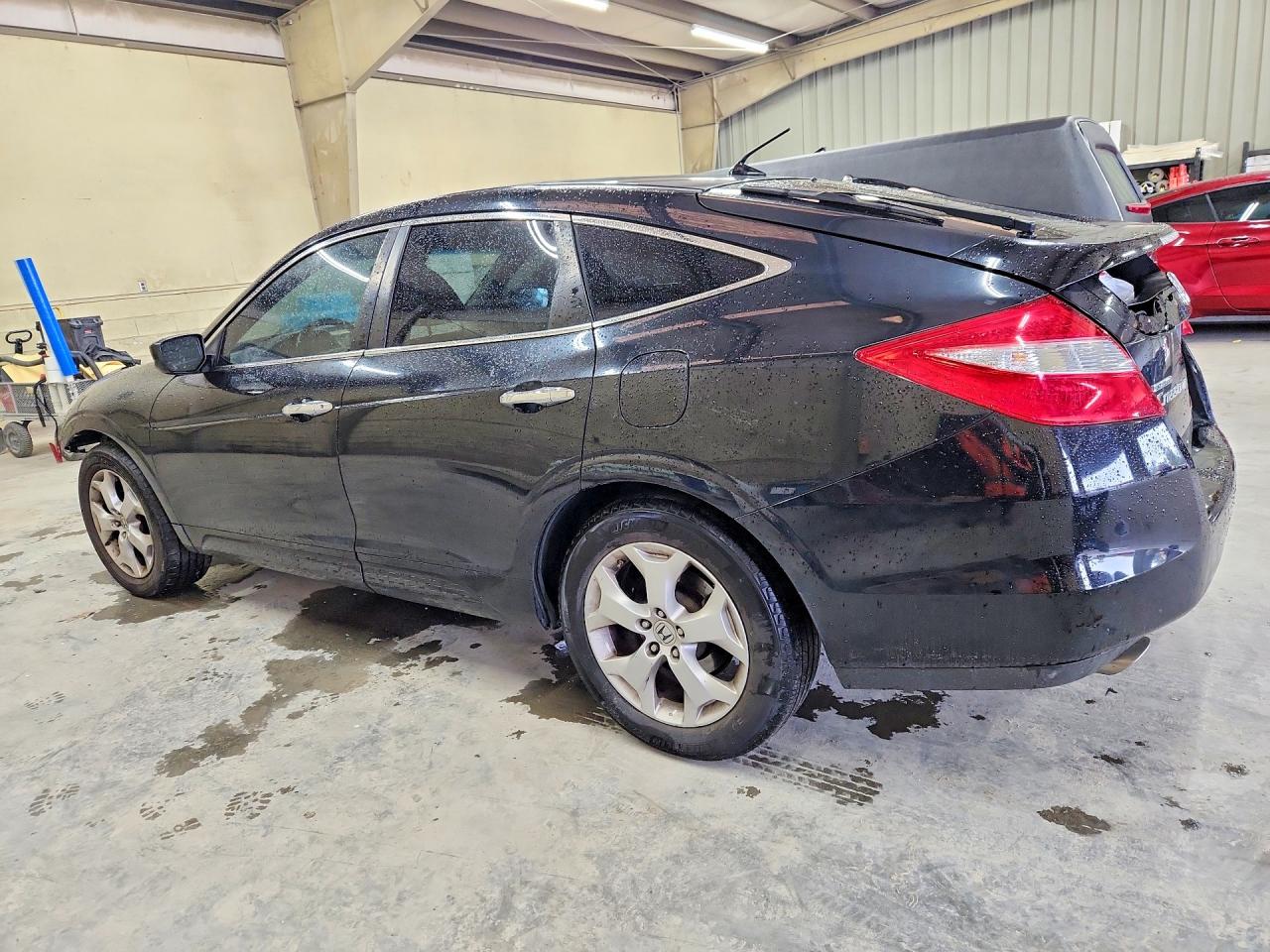 2011 HOND Accord VIN 5J6TF2H52BL001864 photo 2