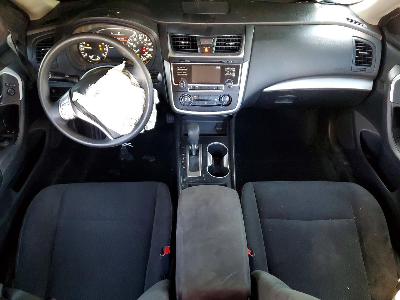 2018 Nissan Altima VIN 1N4AL3AP5JC275961 photo 8
