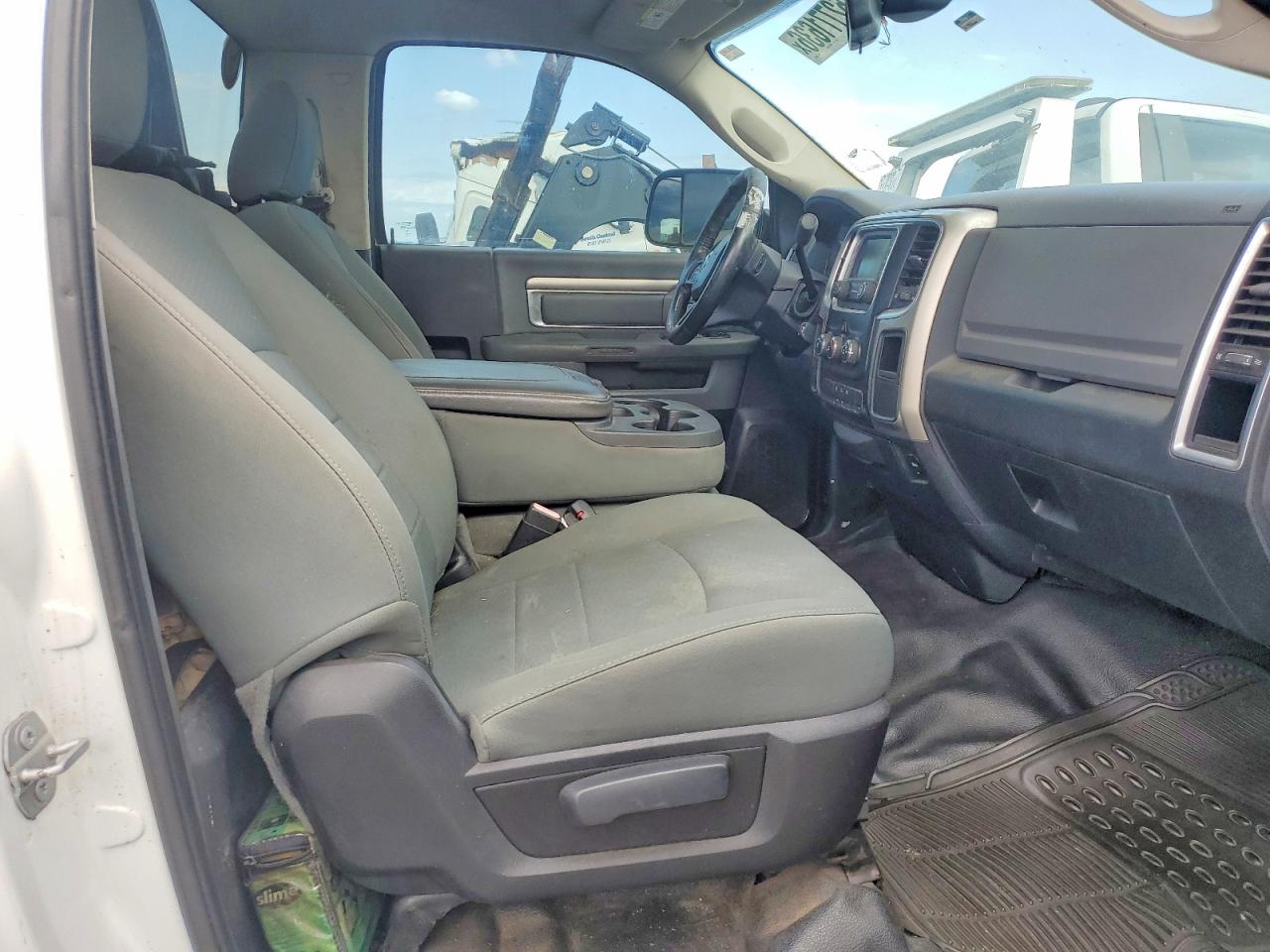 2015 Ram 5500 VIN 3C7WRMDL8FG706622 photo 10