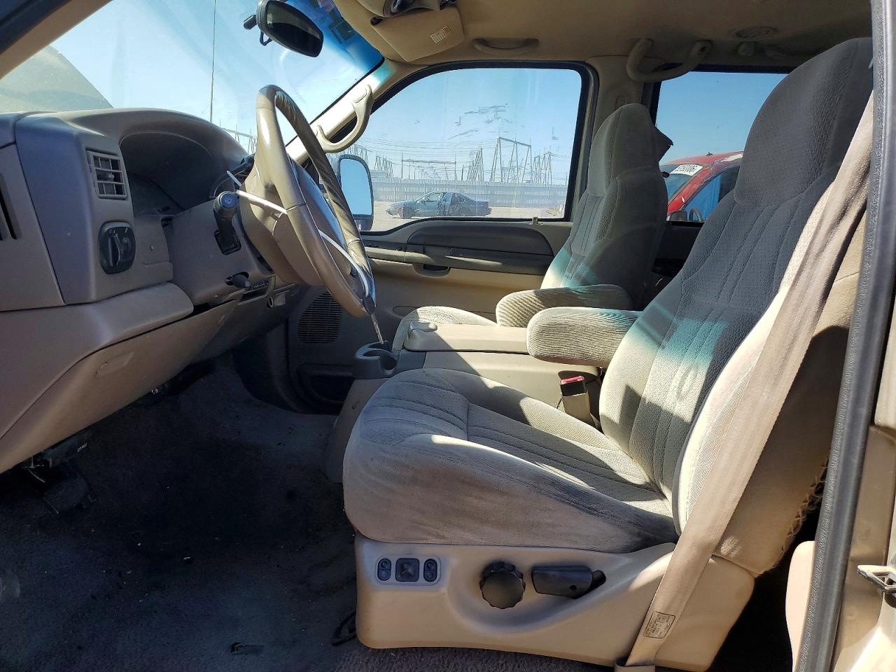 2000 Ford Excursion VIN 1FMNU40L3YEC37832 photo 7
